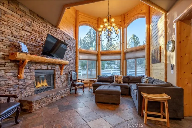 $1,549,000 | 325 Stony Creek Road, Big Bear Lake, CA 92315