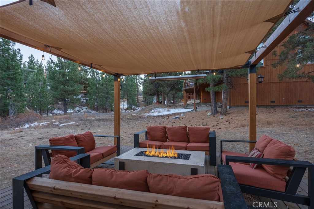 325 Stony Creek Road Big Bear Lake, CA 92315 - Photo 40 of 42 a outdoor living space with patio furniture