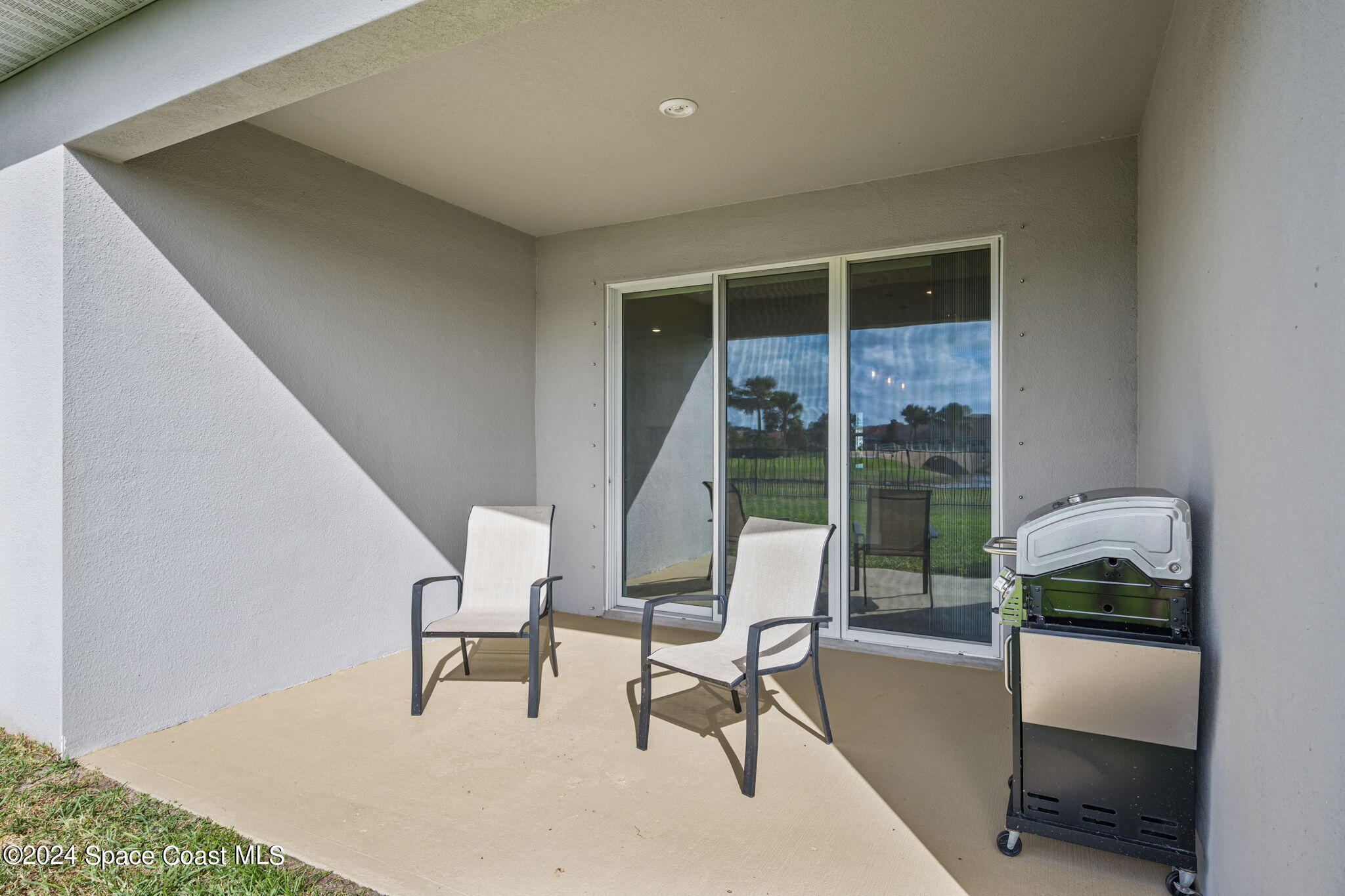3500 Rixford Way Palm Bay, FL 32909 - Photo 39 of 55 a living room with furniture