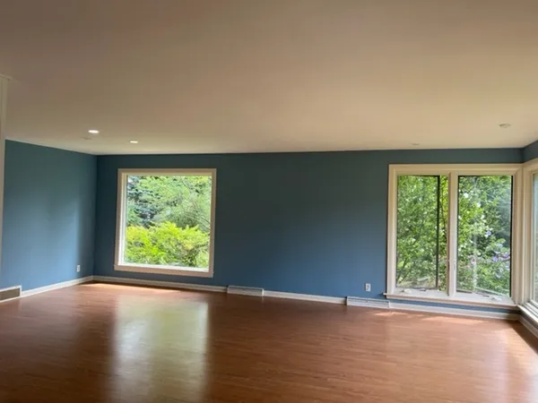 $4,000 | 8551 North Point Drive, Fox Point, WI 53217