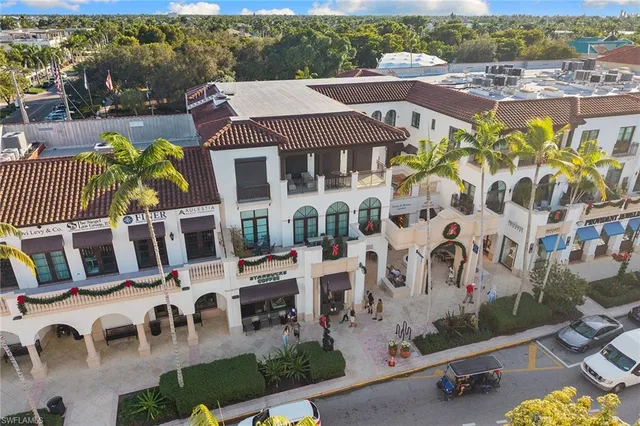 $2,049,000 | 780 5th Avenue South, Unit 306, Naples, FL 34102