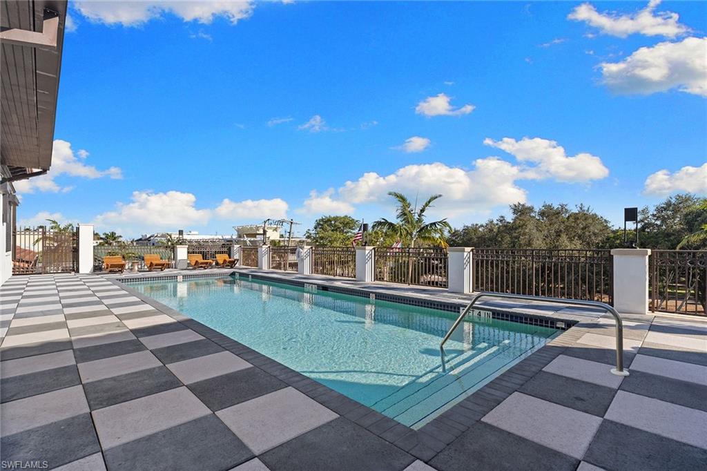 780 5th Avenue South, Unit 306 Naples, FL 34102 - Photo 26 of 31 a view of a terrace with skyline