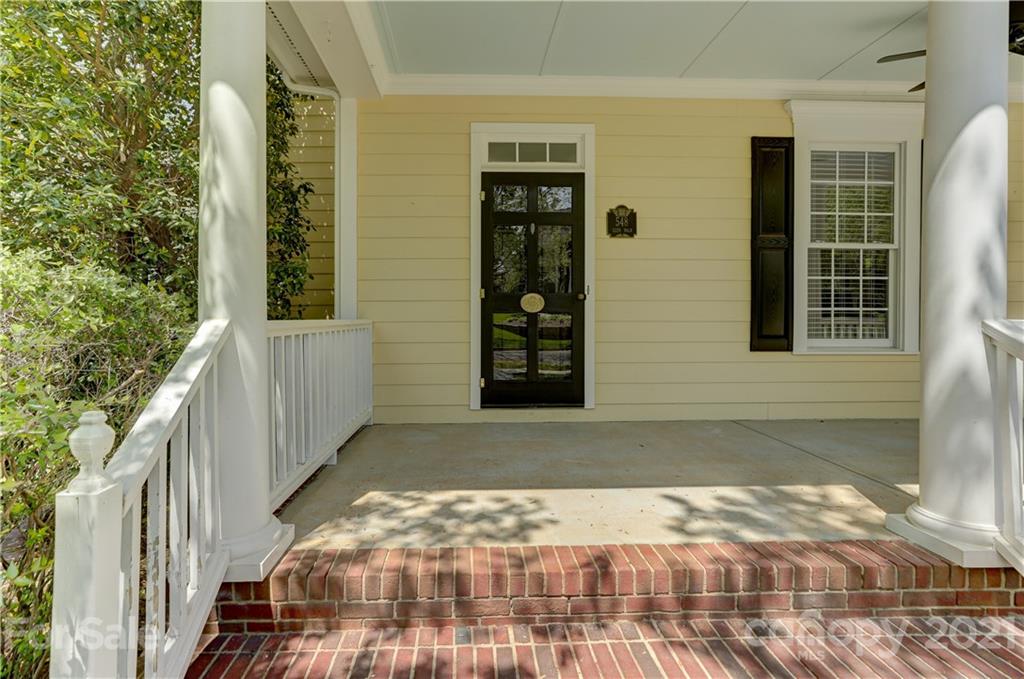 548 Glen Walk Drive Fort Mill, SC 29708 - Photo 8 of 48 a front view of a house