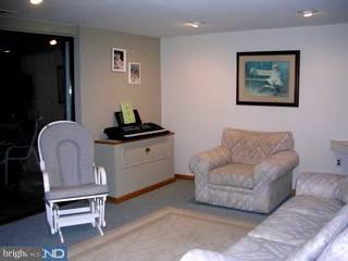 222 Wickley Road Philadelphia, PA 19154 - Photo 5 of 6