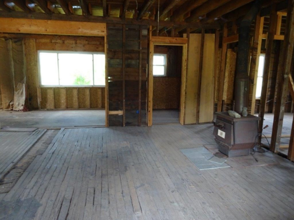 6915 South Maple Island Road Fremont, MI 49412 - Photo 14 of 20 DSC04048