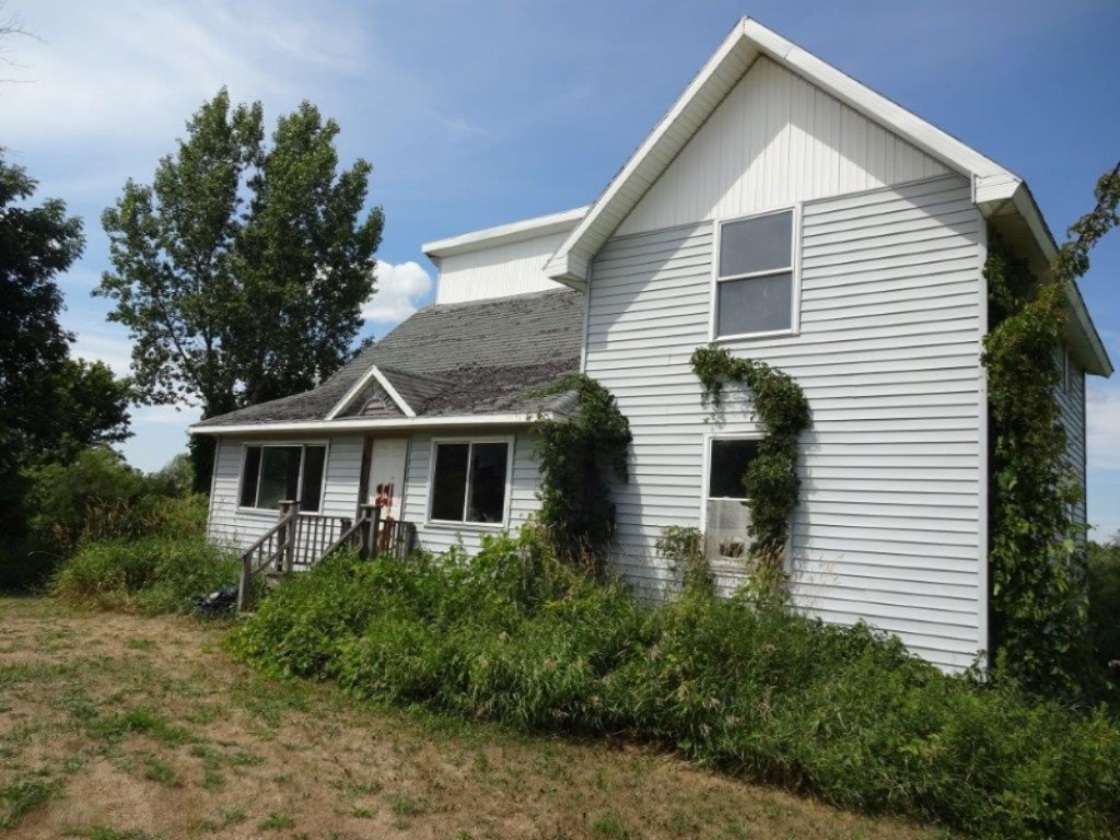 6915 South Maple Island Road Fremont, MI 49412 - Photo 9 of 20 DSC04040