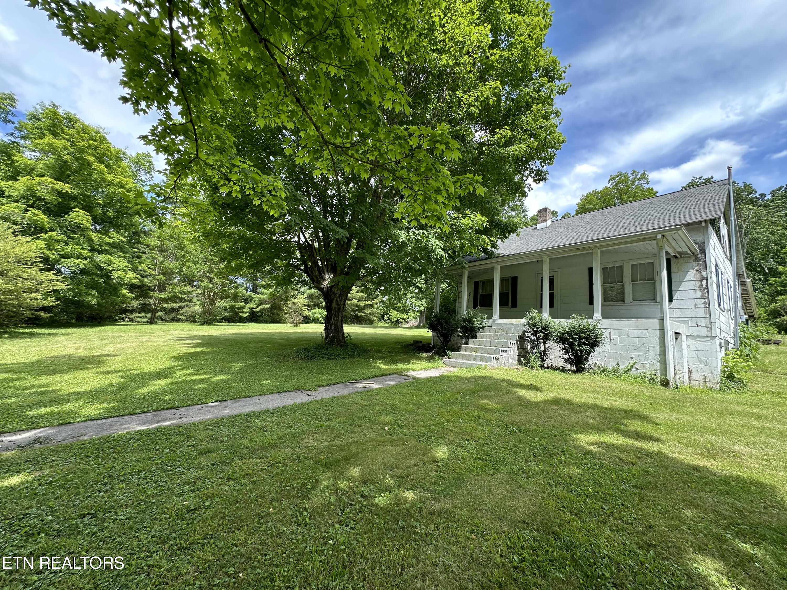 378 Cook Road Crossville, TN 38555 - Photo 3 of 30 IMG_6119 2