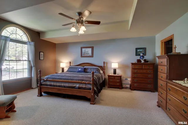 $365,000 | 1536 Wilshire Drive, Quincy, IL 62305