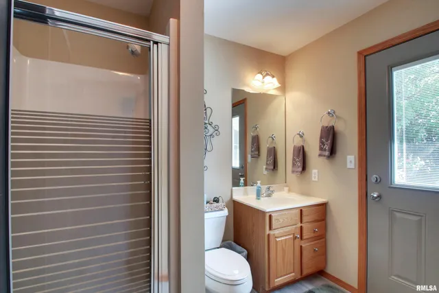 $365,000 | 1536 Wilshire Drive, Quincy, IL 62305