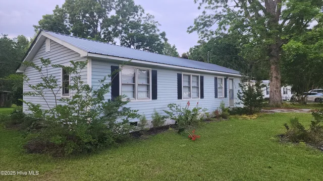 $90,000 | 2720 Loop Road, Loris, SC 29569