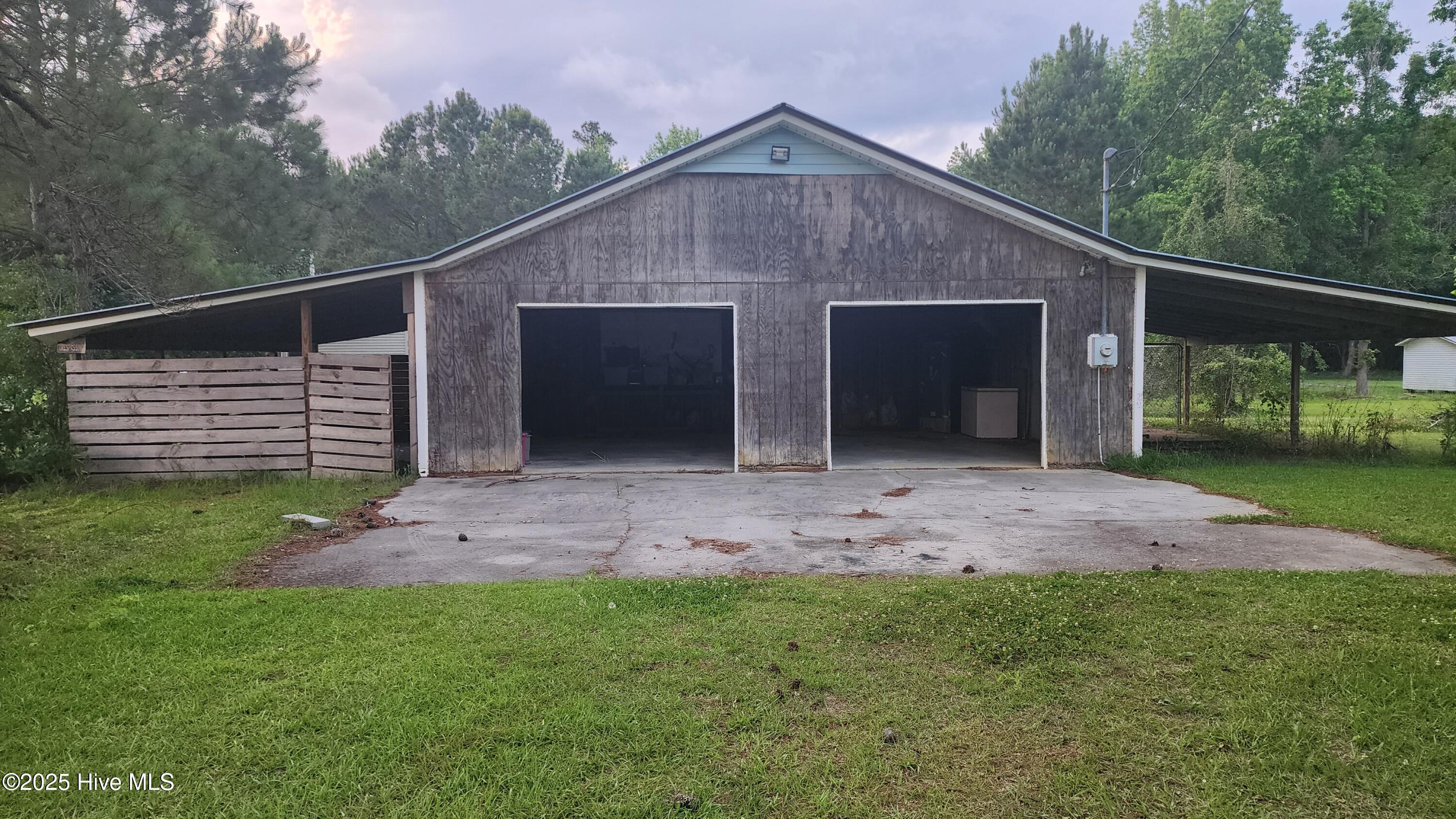 2720 Loop Road Loris, SC 29569 - Photo 4 of 13 Building
