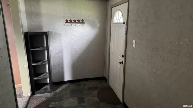 $21,500 | 1208 East 5th Street, West Frankfort, IL 62896