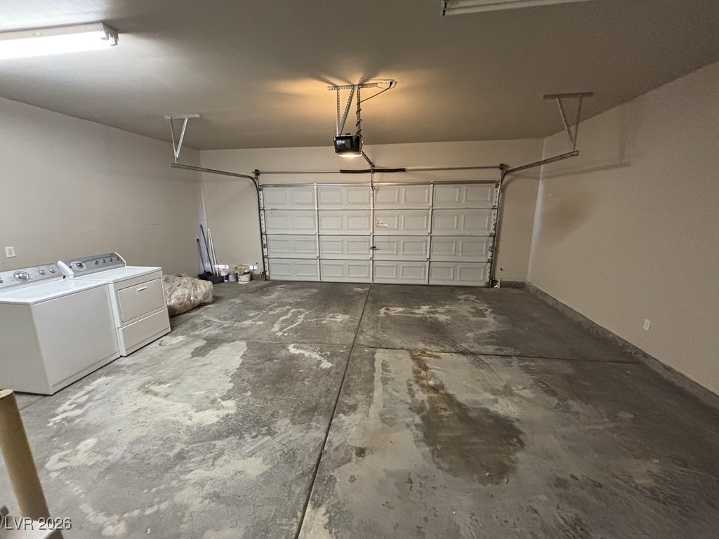 4915 East Russell Road, Unit 140 Las Vegas, NV 89120 - Photo 6 of 9 2 Car garage with automatic opener