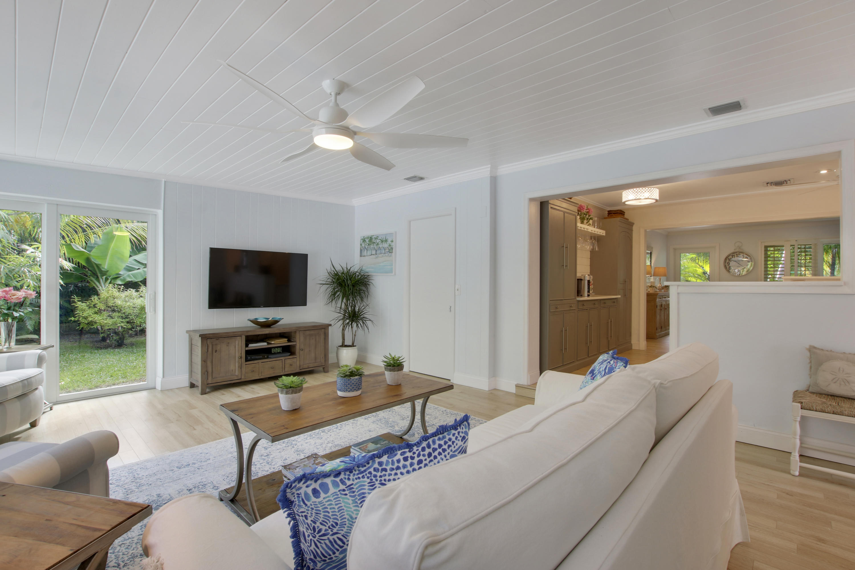 3399 Cove Road Tequesta, FL 33469 - Photo 18 of 44 House-23