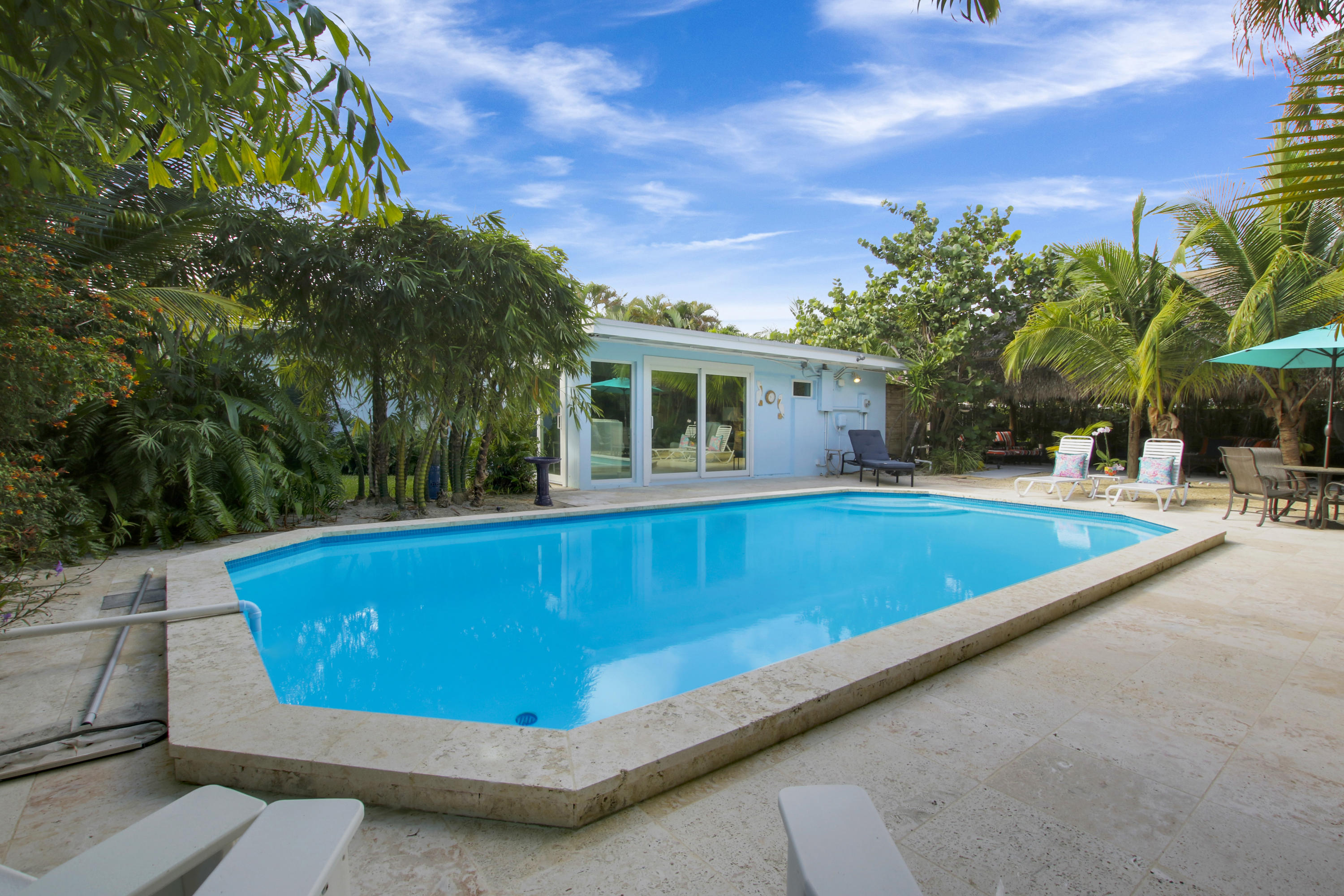 3399 Cove Road Tequesta, FL 33469 - Photo 31 of 44 House-38