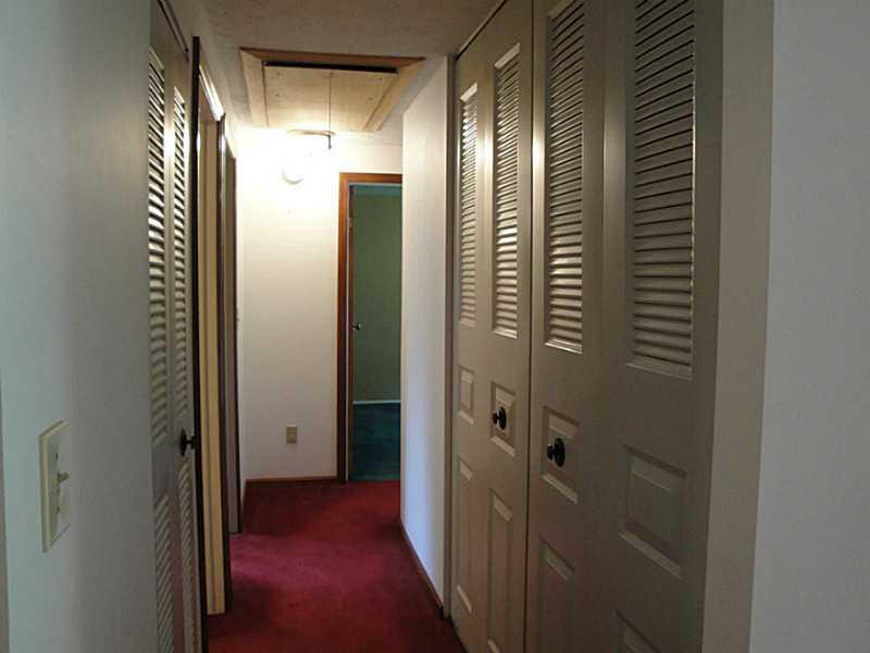 989 Logan Road Gibsonia, PA 15044 - Photo 13 of 22 1st Floor Plan.