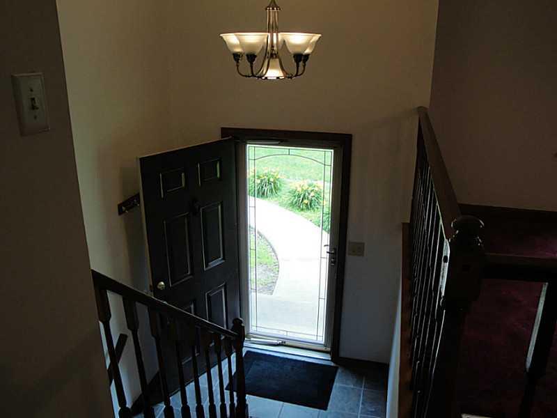 989 Logan Road Gibsonia, PA 15044 - Photo 14 of 22 1st Floor Plan.