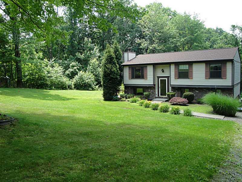 989 Logan Road Gibsonia, PA 15044 - Photo 21 of 22 Exterior Front.
