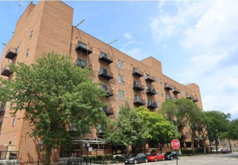 1000 East 53rd Street, Unit 119S Chicago, IL 60615 - Photo 2 of 5 a building view