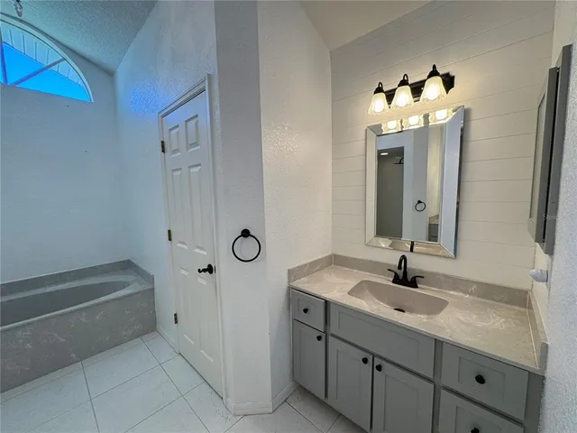 $2,400 | 4065 Alwick Lane, North Port, FL 34287