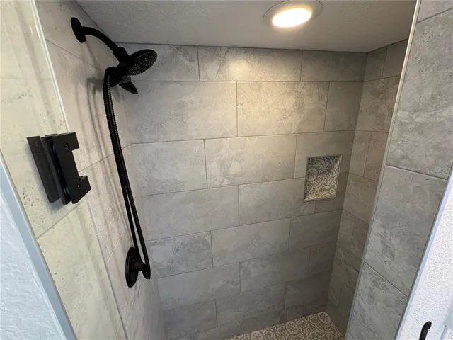 $2,400 | 4065 Alwick Lane, North Port, FL 34287