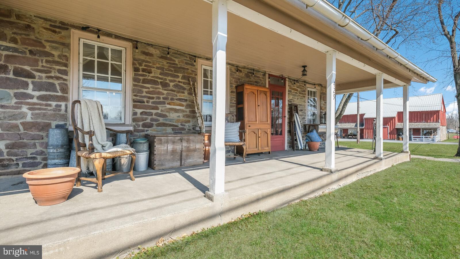 429 Ridge Road Sellersville, PA 18960 - Photo 4 of 64