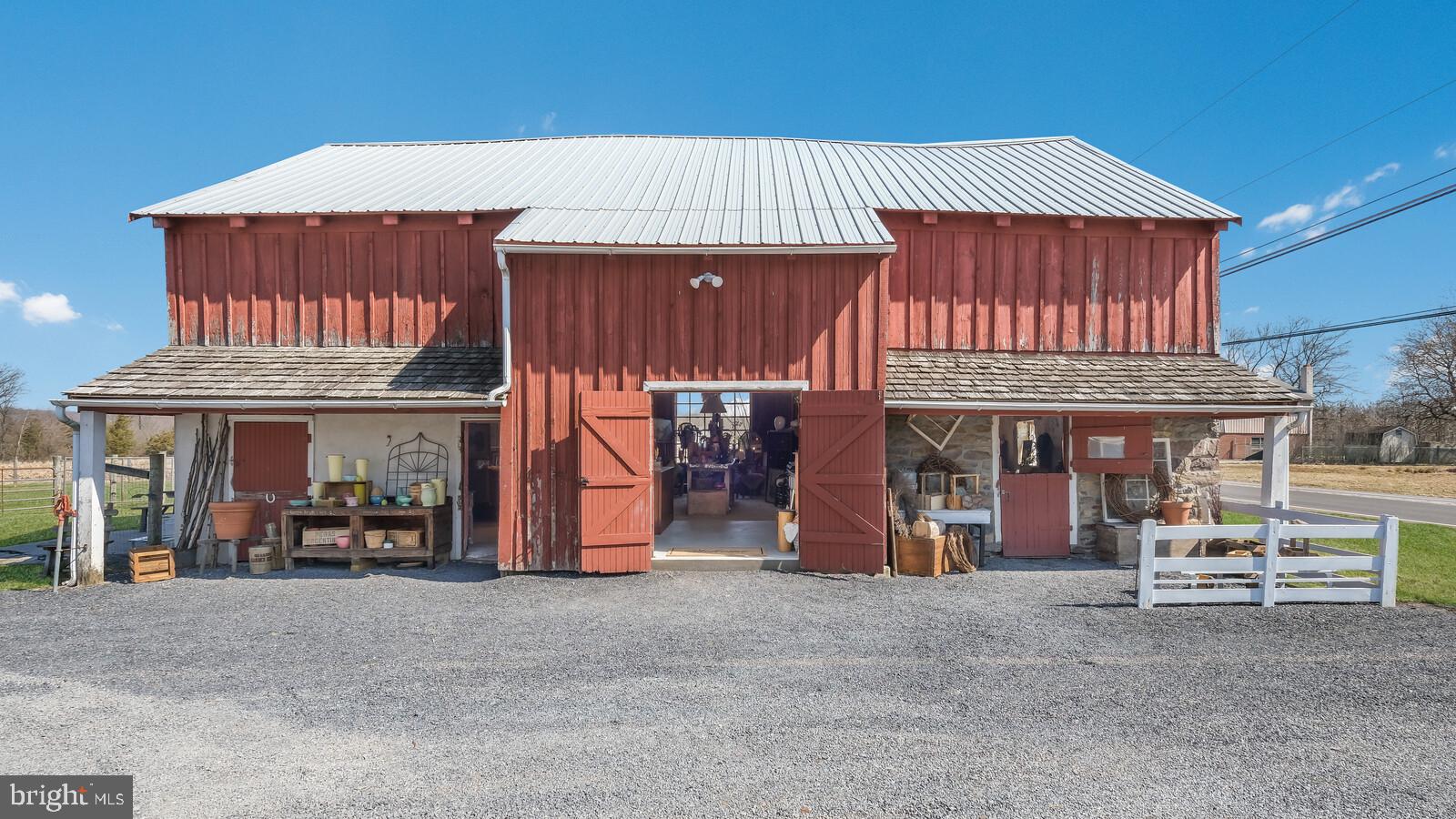 429 Ridge Road Sellersville, PA 18960 - Photo 44 of 64 Barn
