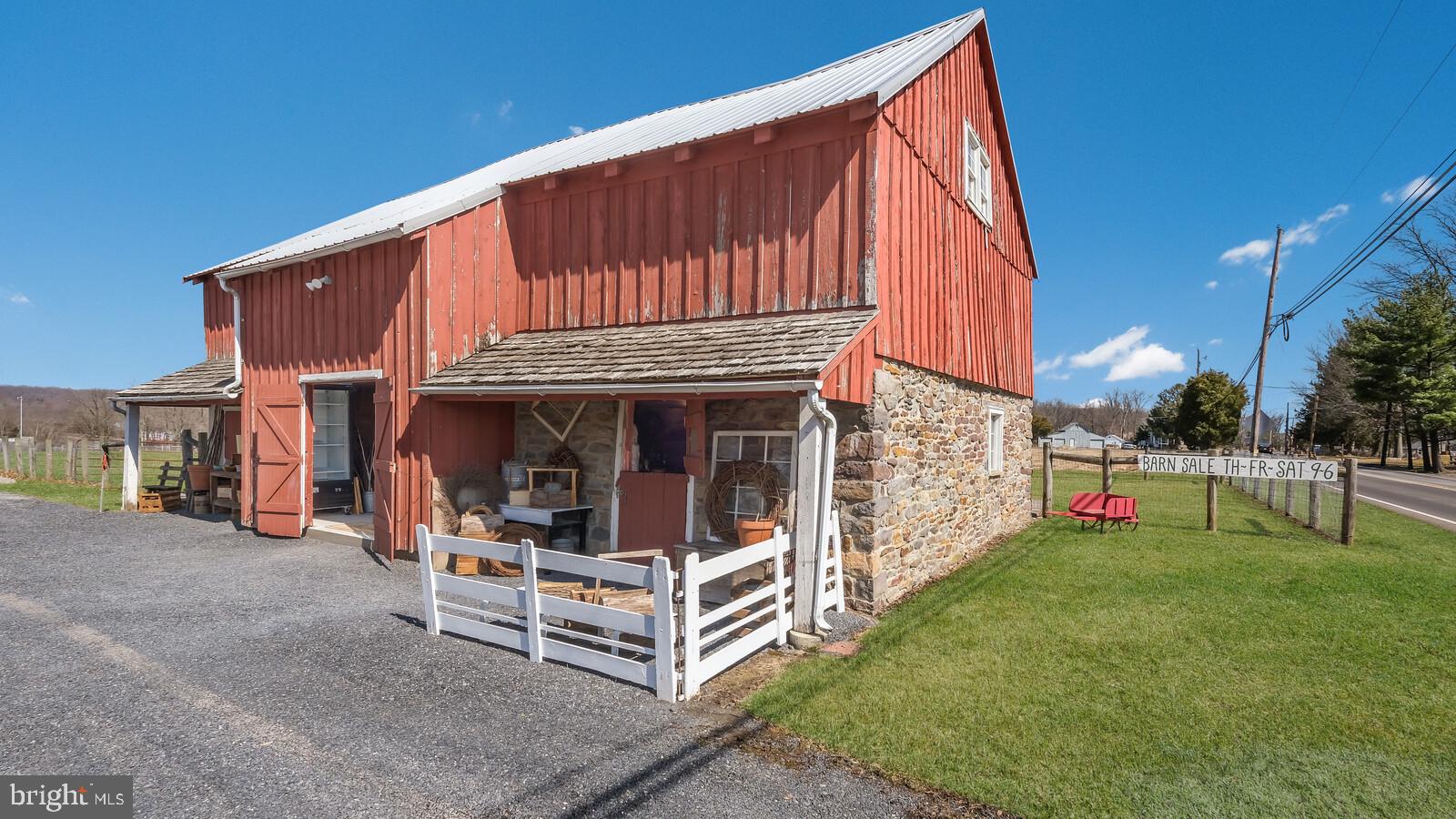 429 Ridge Road Sellersville, PA 18960 - Photo 49 of 64 Barn