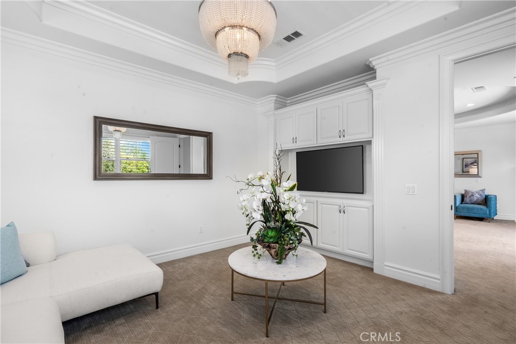 3255 Lombardy Road Pasadena, CA 91107 - Photo 22 of 69 master bedroom lounge