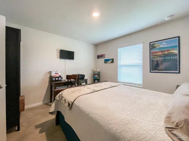 $1,950 | 5601 Guinevere Lane, Milton, FL 32583