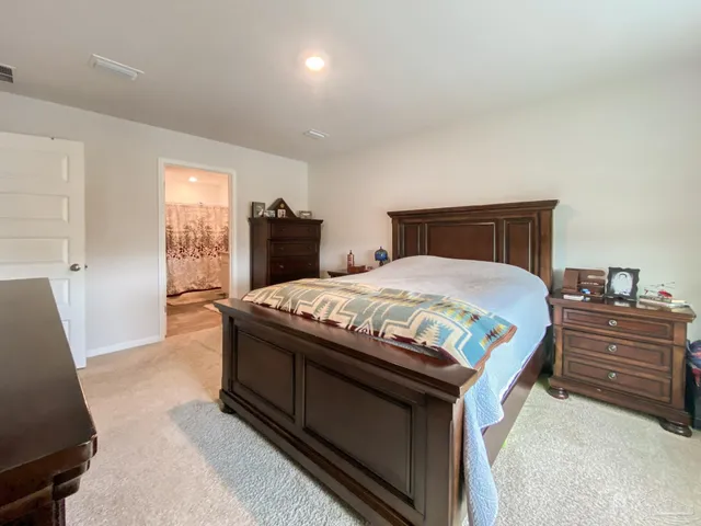 $1,950 | 5601 Guinevere Lane, Milton, FL 32583