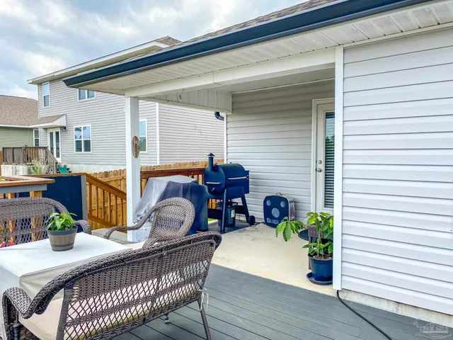 $1,950 | 5601 Guinevere Lane, Milton, FL 32583