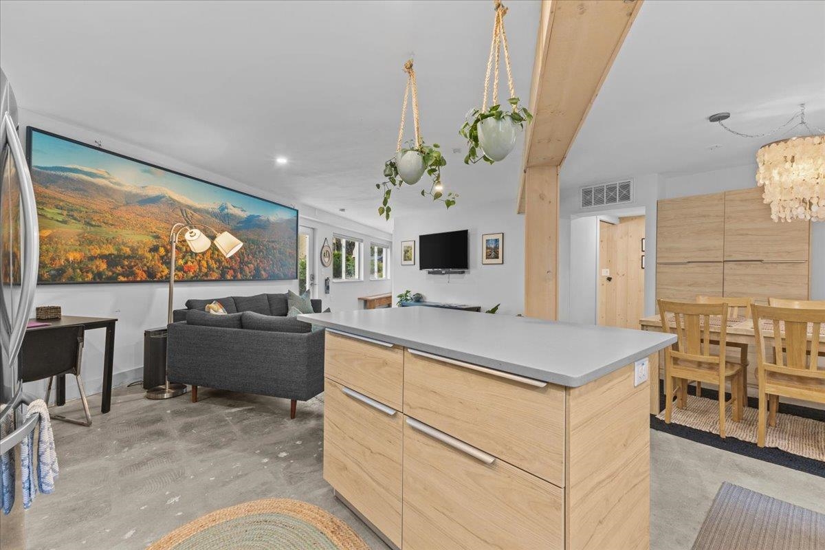 454 Mountain Road, Unit 8 Stowe, VT 05672 - Photo 22 of 49