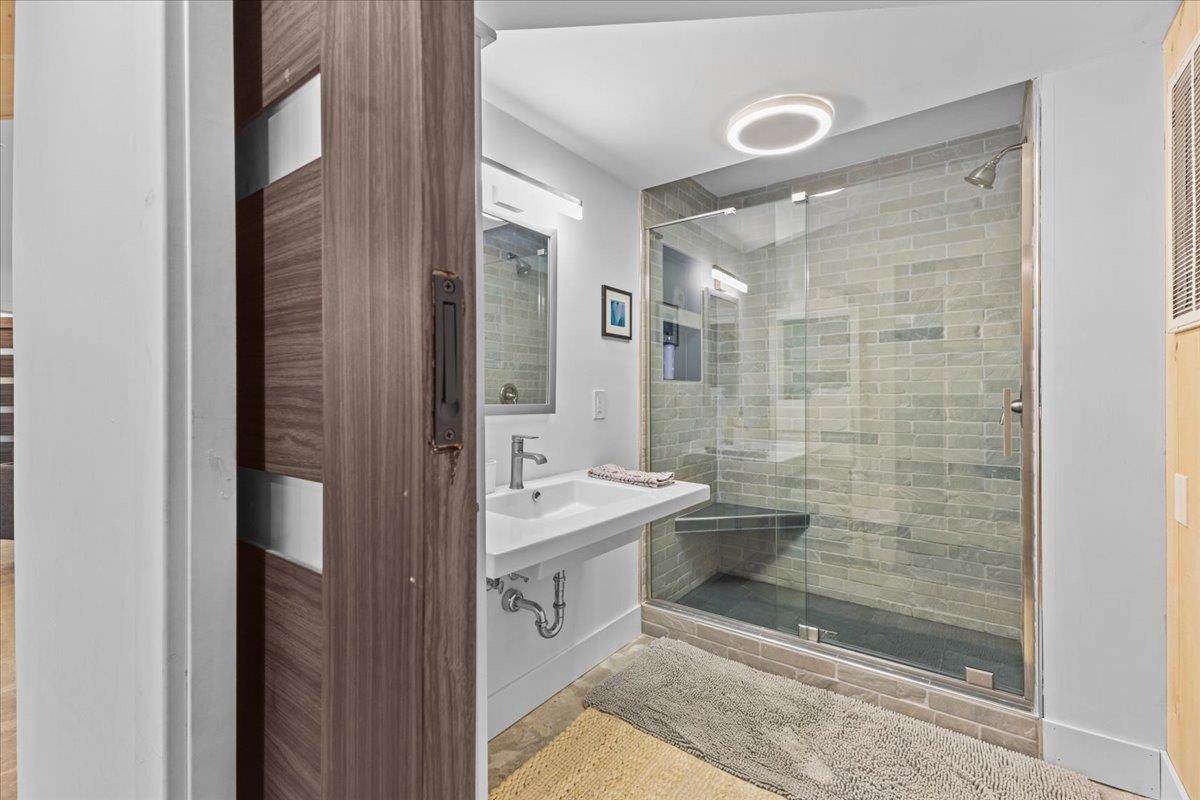 454 Mountain Road, Unit 8 Stowe, VT 05672 - Photo 35 of 49