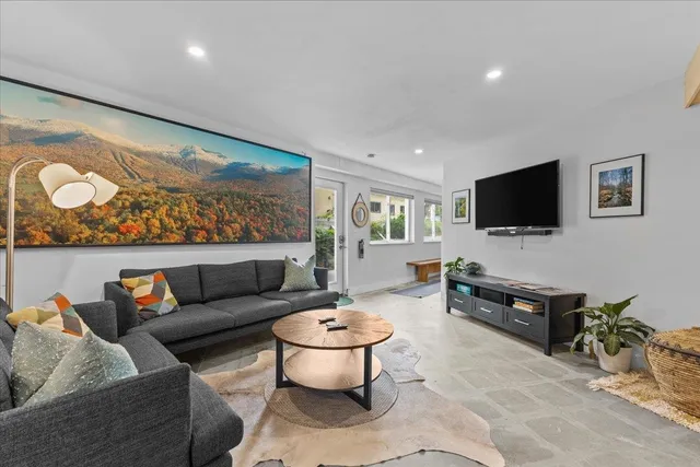 $499,000 | 454 Mountain Road, Unit 8, Stowe, VT 05672