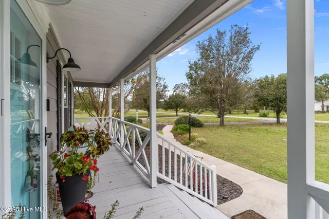 $524,900 | 74 South Hummingbird Lane, Rocky Point, NC 28457