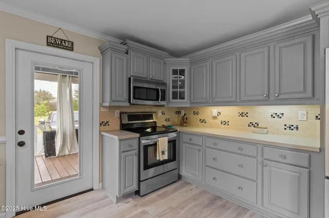 $524,900 | 74 South Hummingbird Lane, Rocky Point, NC 28457