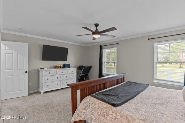 $524,900 | 74 South Hummingbird Lane, Rocky Point, NC 28457