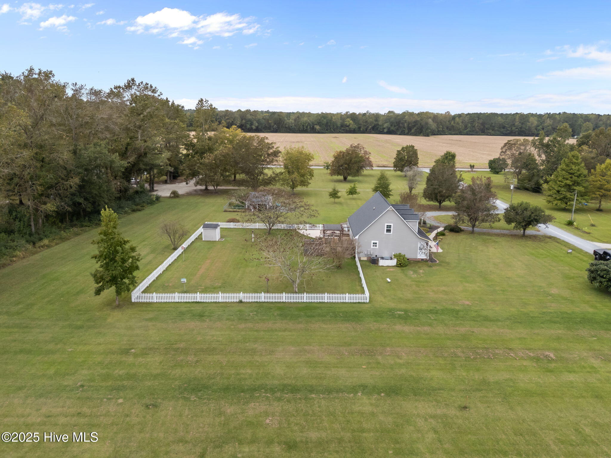 74 South Hummingbird Lane Rocky Point, NC 28457 - Photo 9 of 38 27-web-or-mls-DJI_20251010124816_0612_D