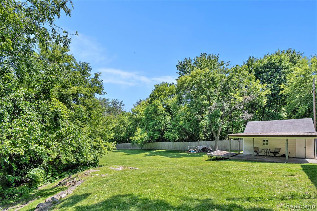 3382 West Silver Lake Road Fenton, MI 48430 - Photo 7 of 13