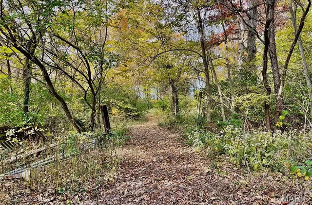 $300,000 | 7401 Highway 140, Edwardsville, IL 62025