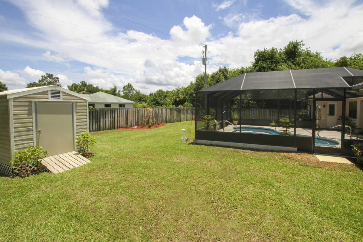 502 Southwest Homeland Road Port St. Lucie, FL 34953 - Photo 24 of 25 Back yard