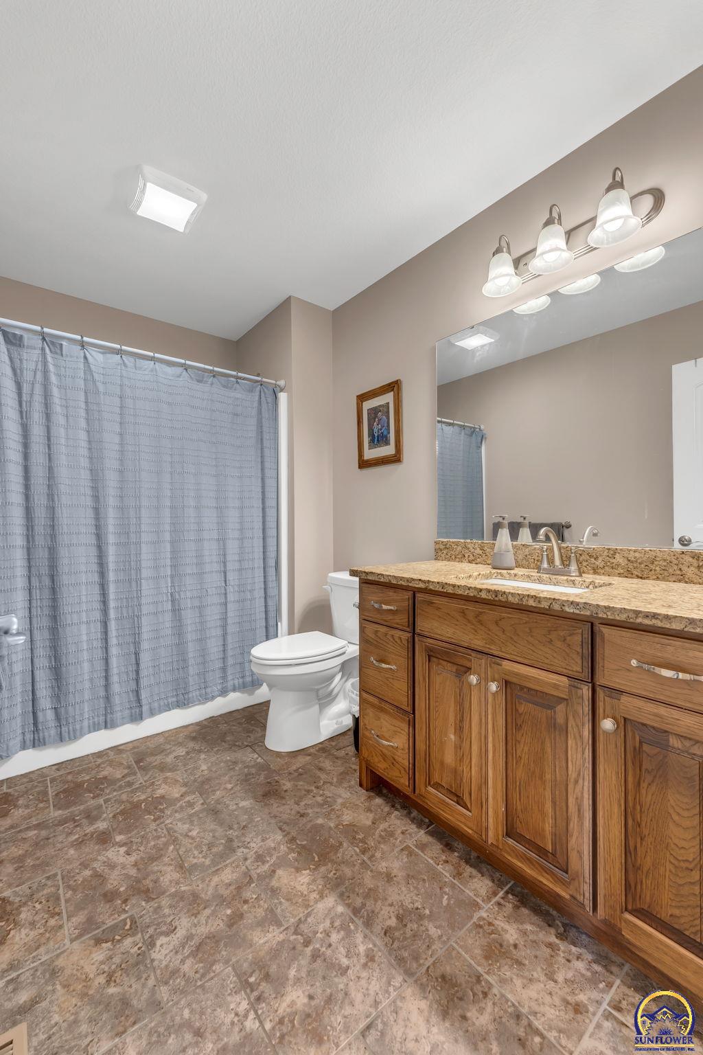3319 Southwest 44th Street Topeka, KS 66610 - Photo 24 of 54