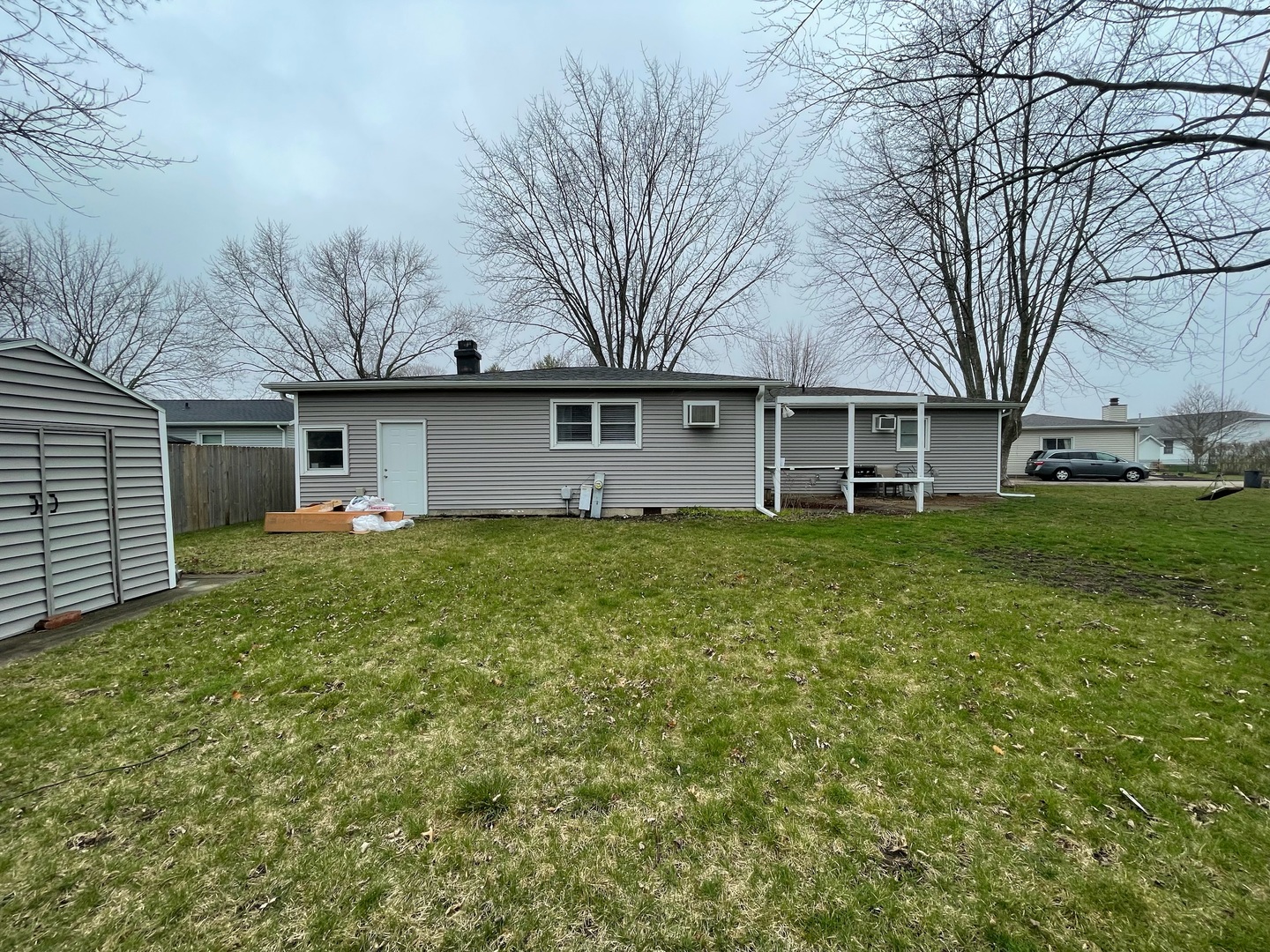 405 Park Circle St. Joseph, IL 61873 - Photo 31 of 35 front view of a house with a yard