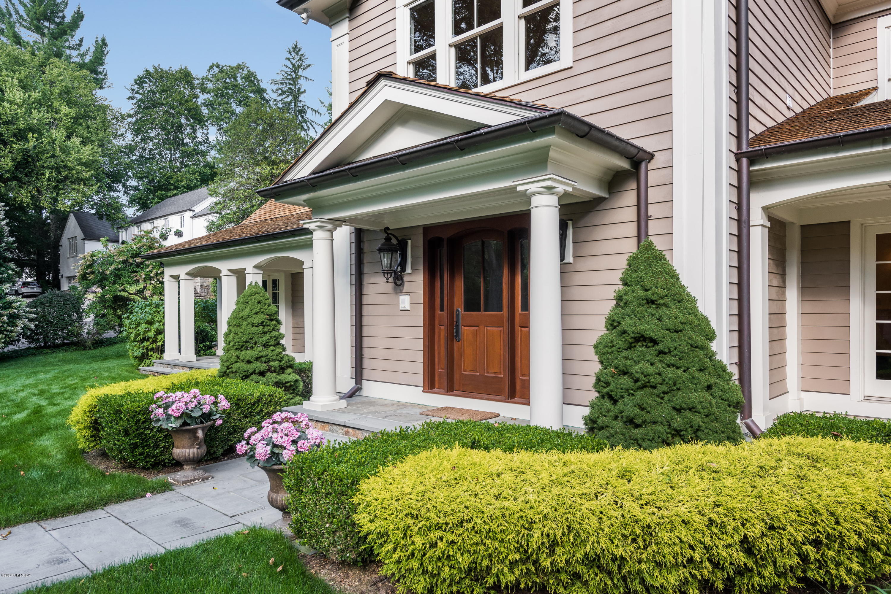 53 Hillside Road Greenwich, CT 06830 - Photo 4 of 31 a view of a house with garden
