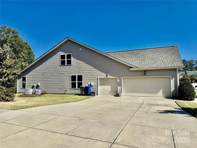 a view of a house with a outdoor space