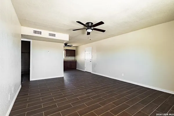 $950 | 1385 Rivera Drive, Eagle Pass, TX 78852