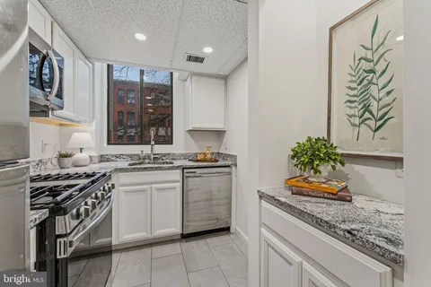 $370,000 | 3825 Davis Place Northwest, Unit 102, Washington, DC 20007