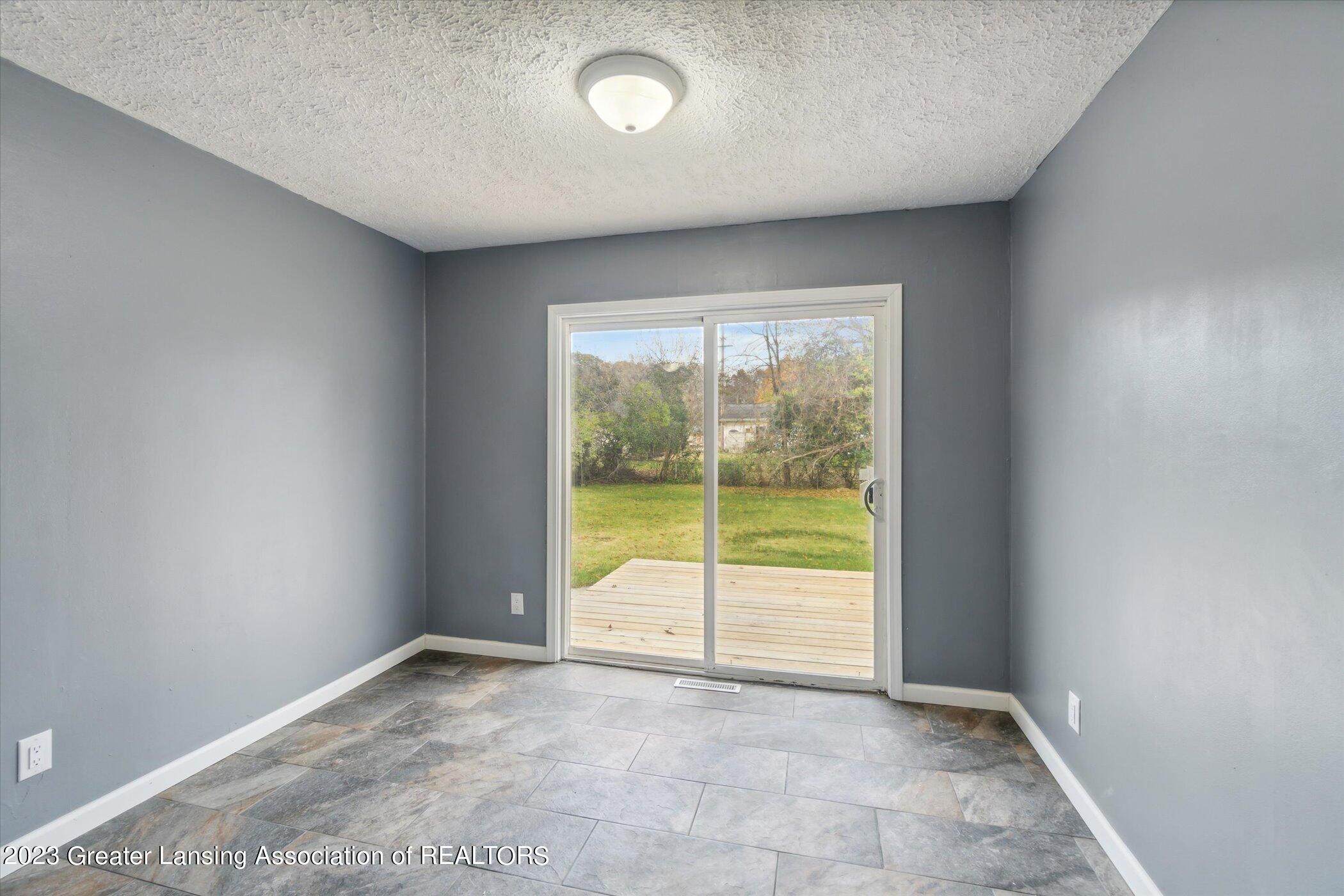 3337 Robinson Road Jackson, MI 49203 - Photo 16 of 48 15-3337-Robinson-Rd-Jackson-MI-49203-Win