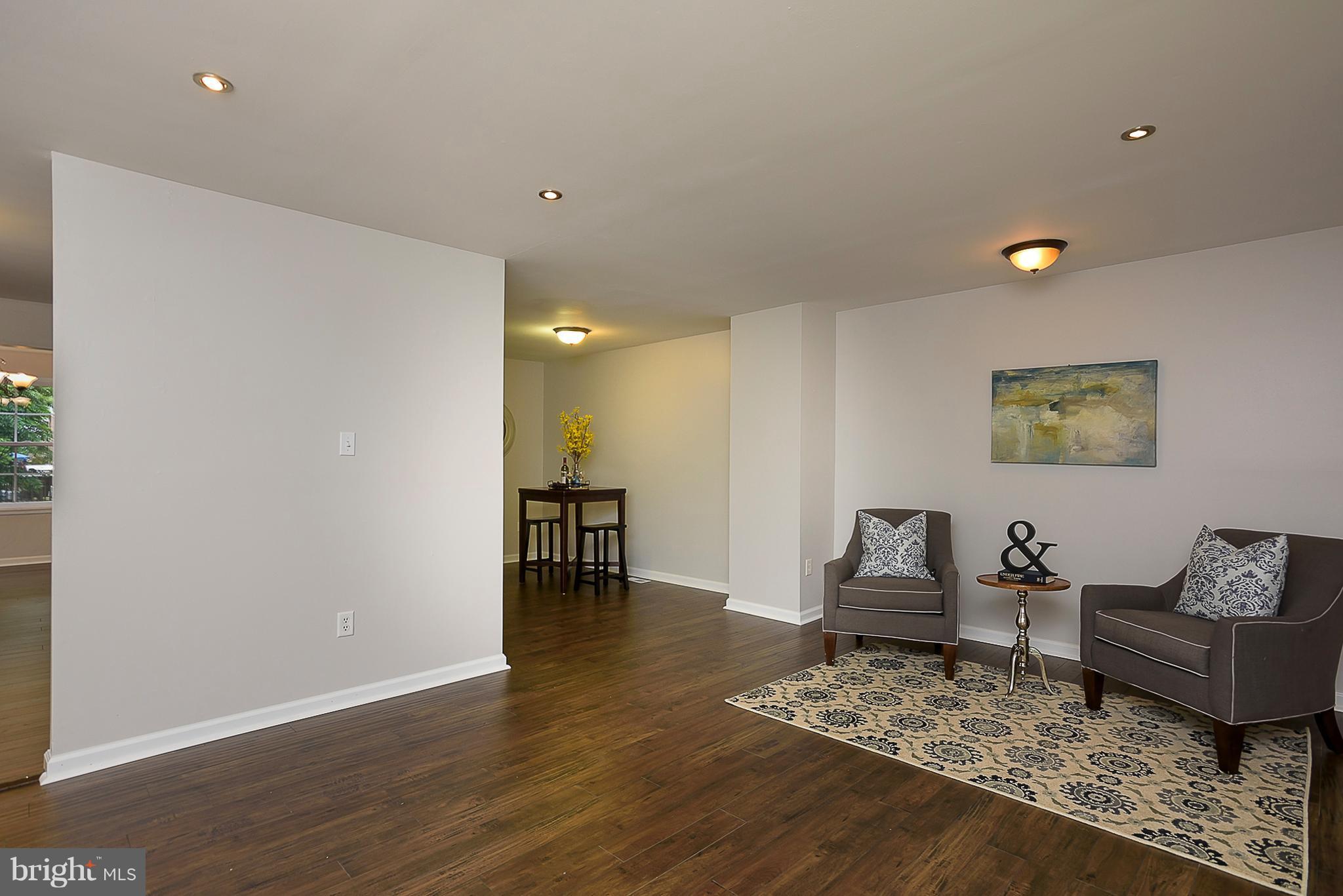 9767 Early Spring Way Columbia, MD 21046 - Photo 2 of 30 Living Room